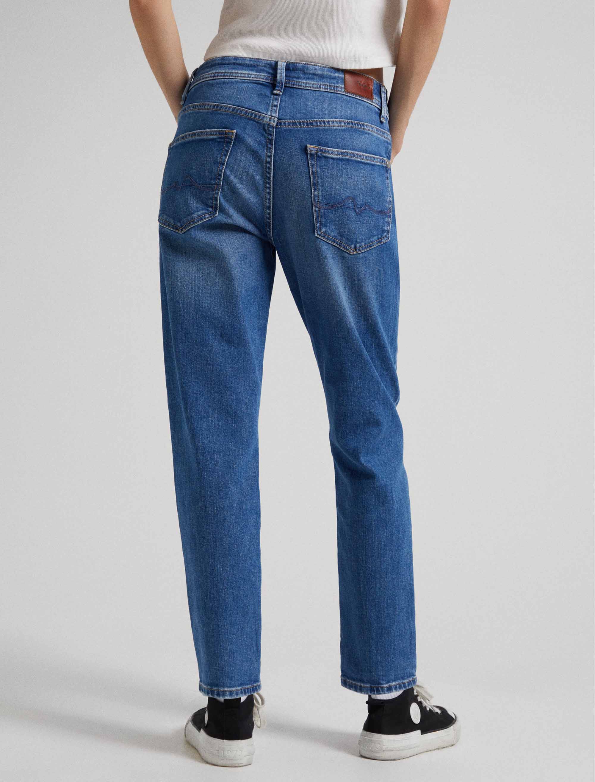 شلوار جین زنانه