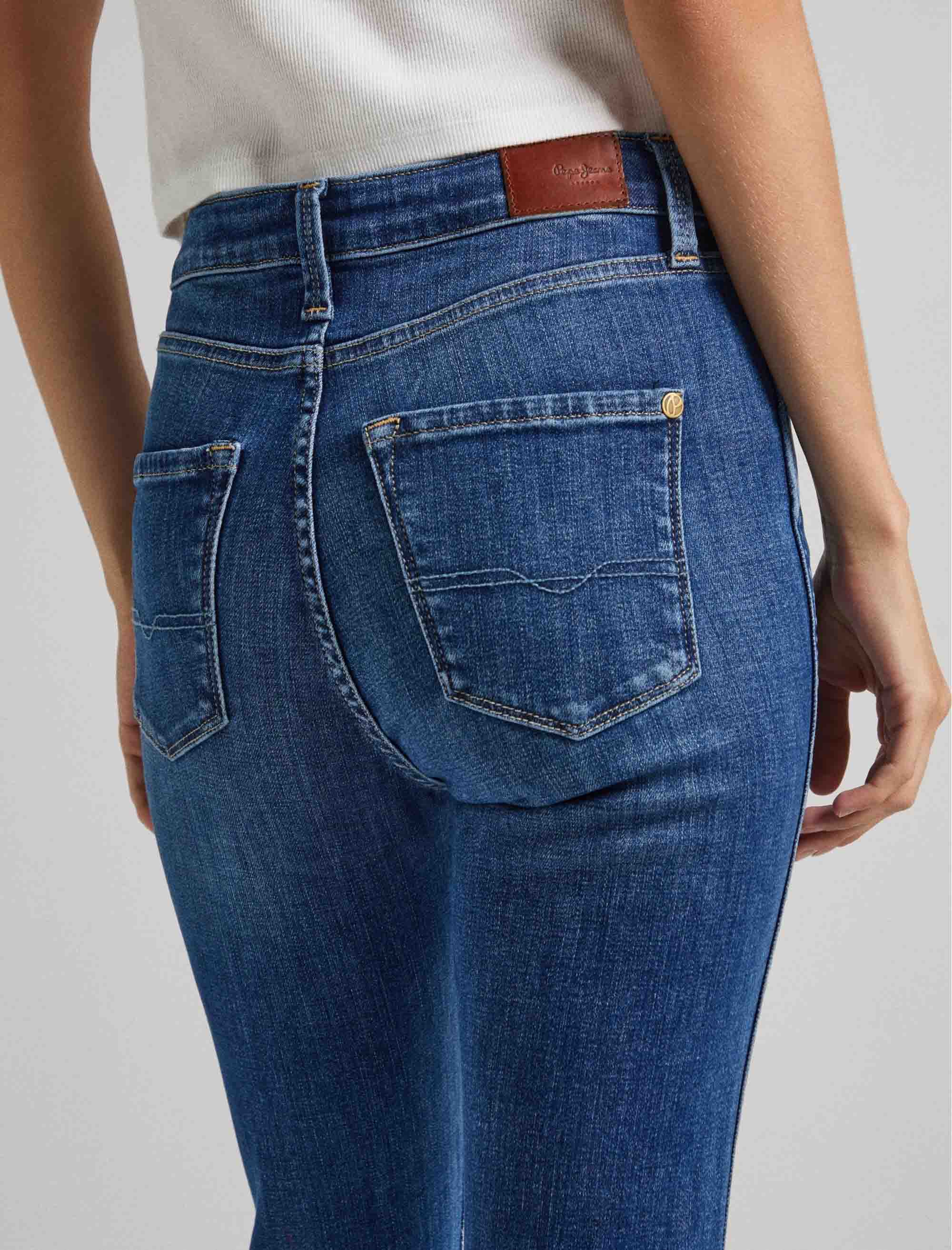 شلوار جین زنانه