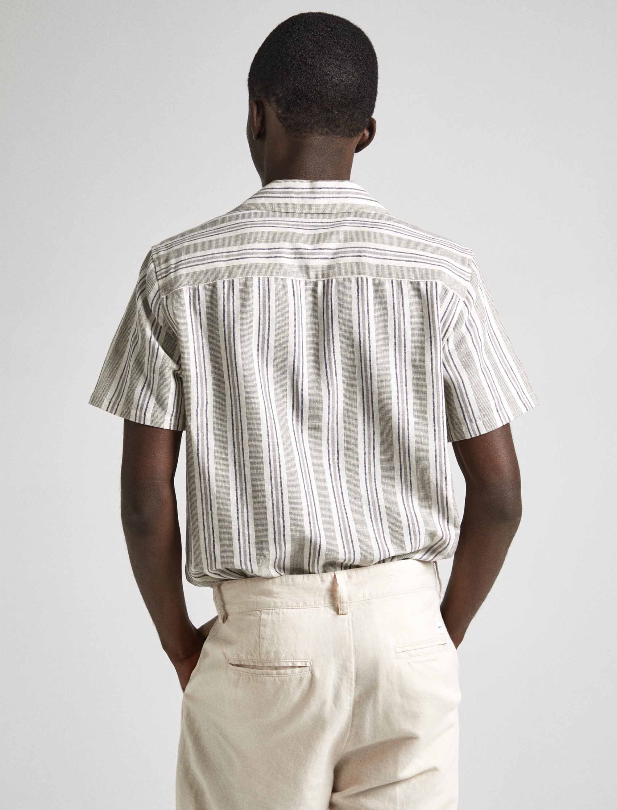 پیراهن (شومیز) مردانه