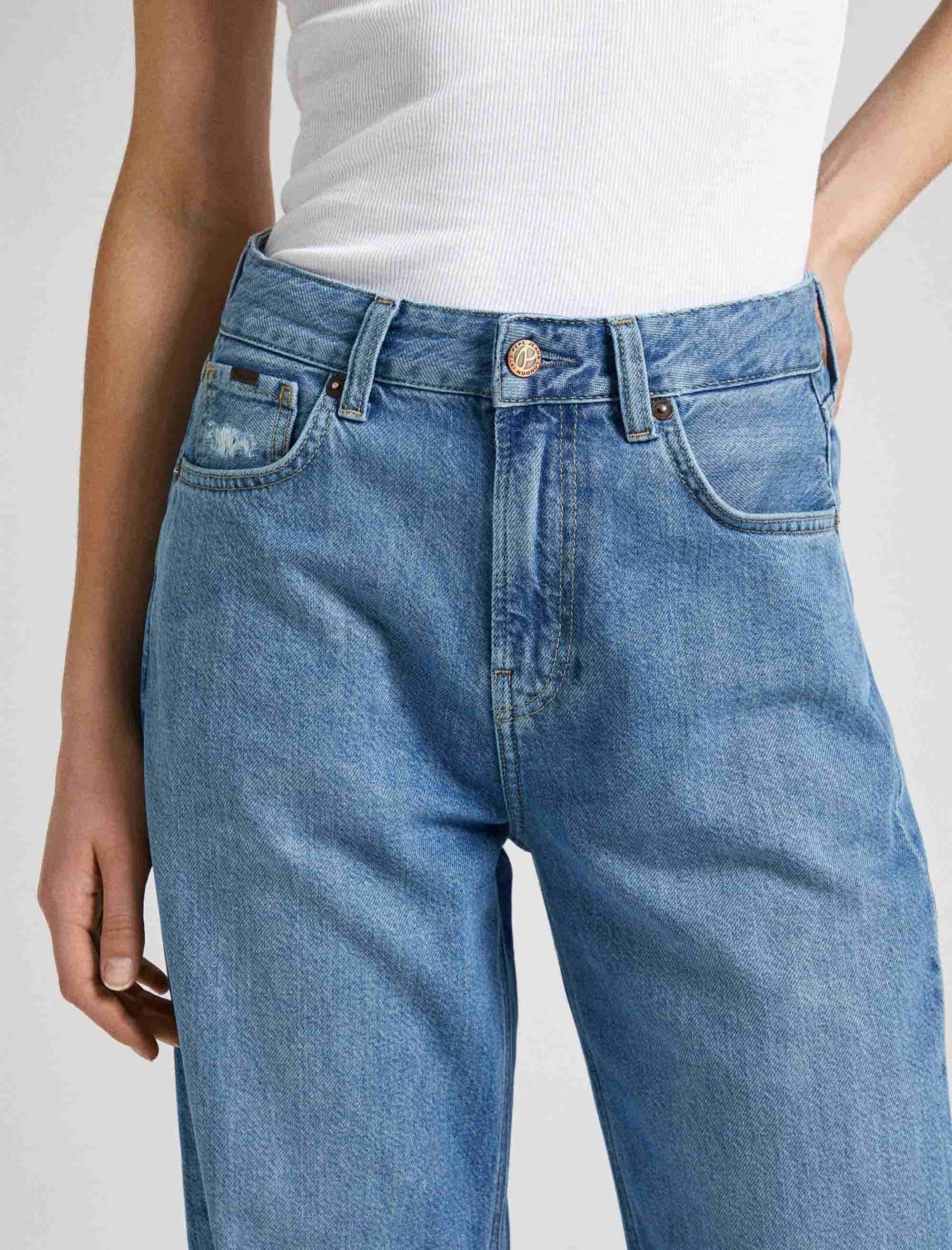 شلوار جین زنانه