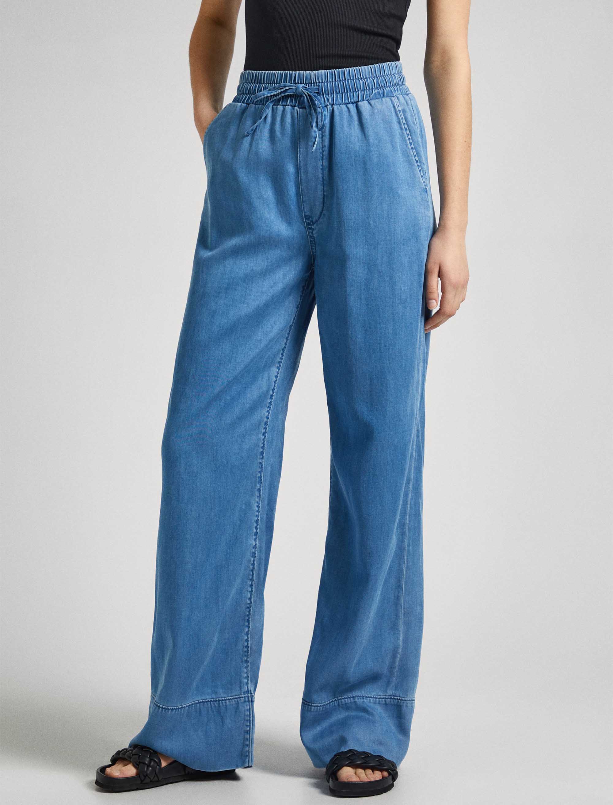 شلوار جین زنانه