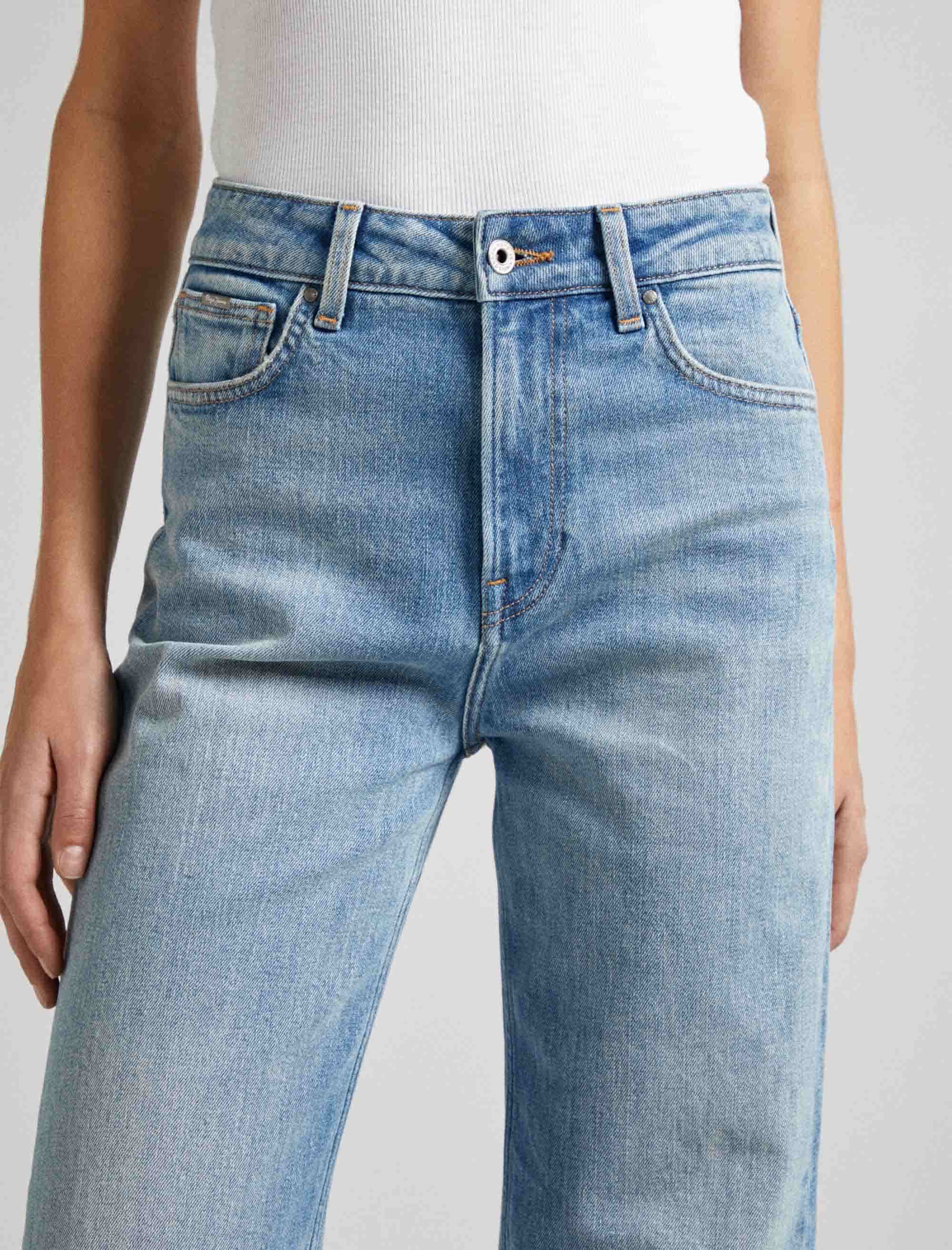 شلوار جین زنانه