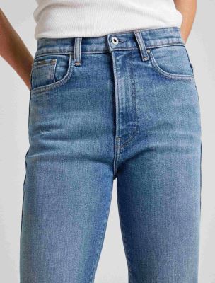 شلوار جین زنانه