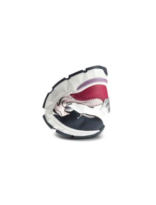 کفش ورزشی دخترانه