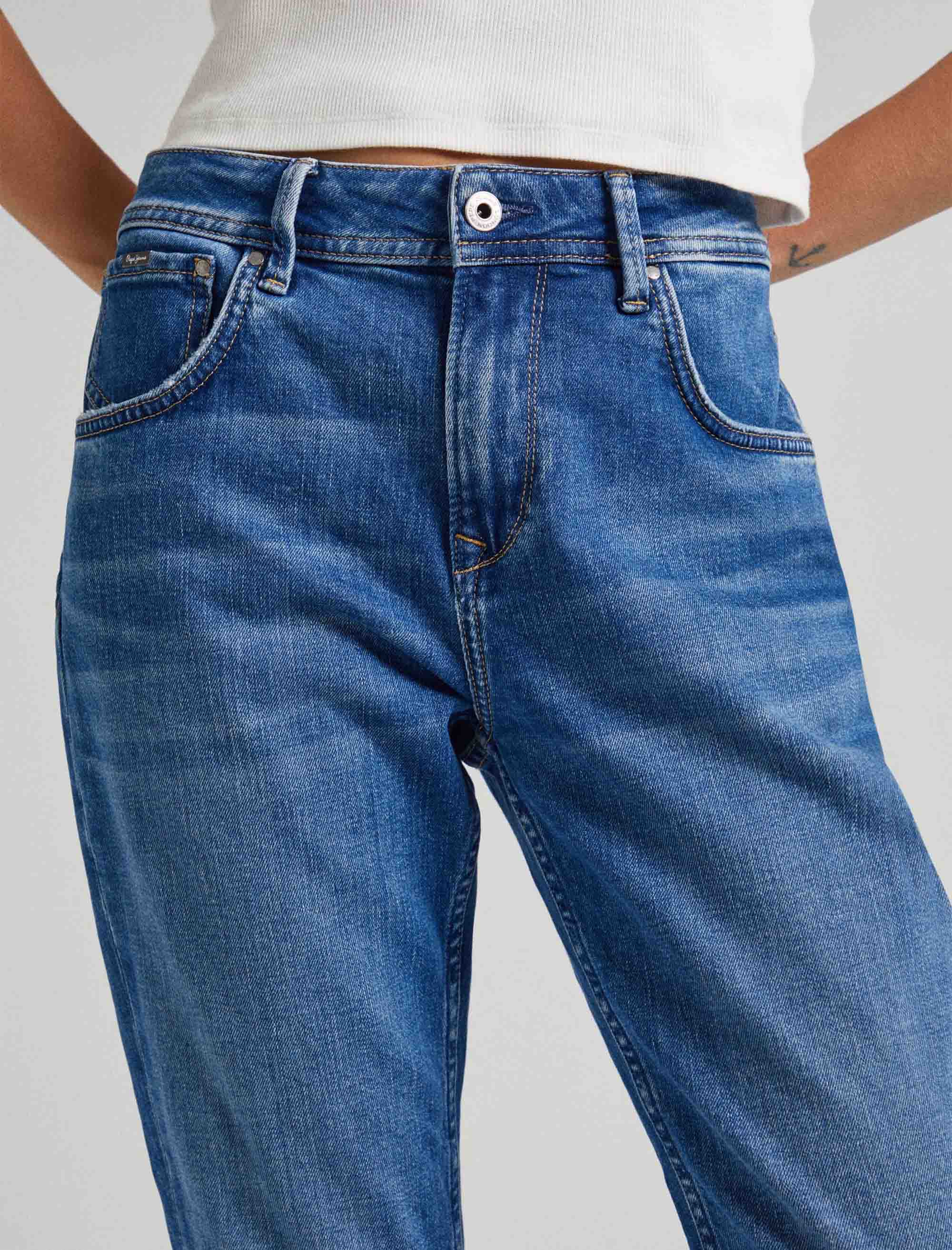 شلوار جین زنانه