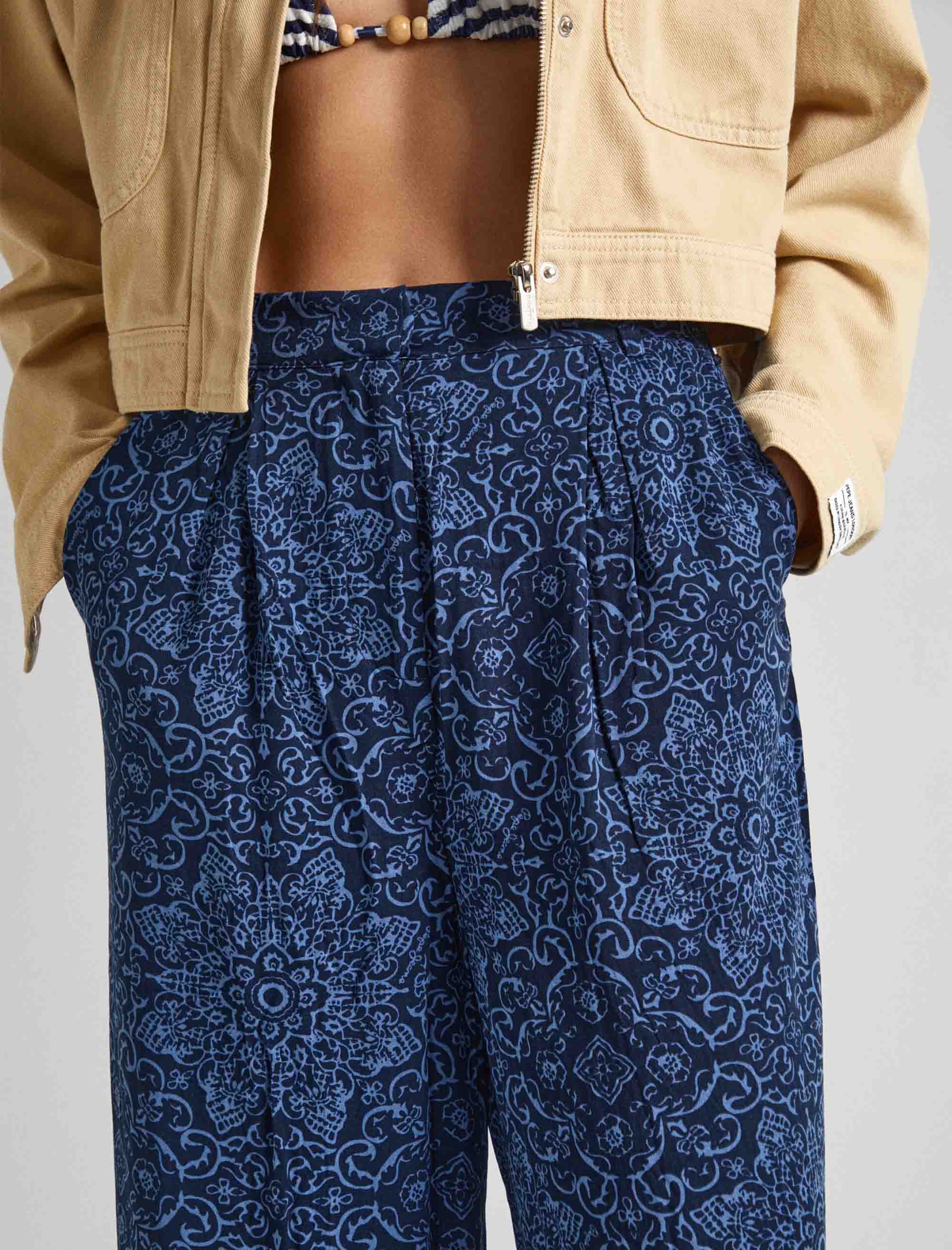 شلوار زنانه