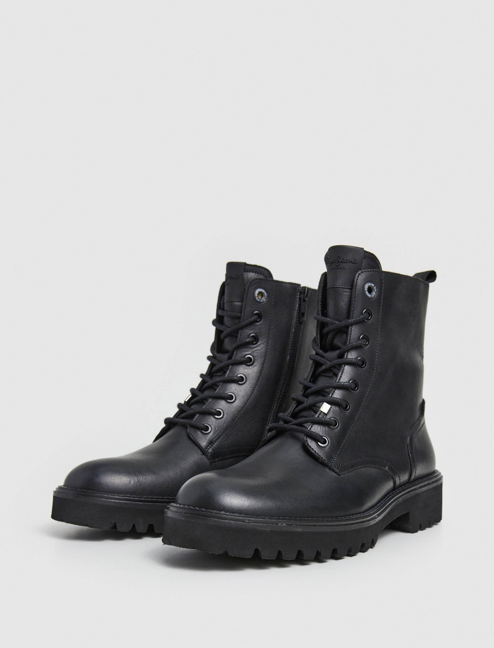 نیم بوت مردانه