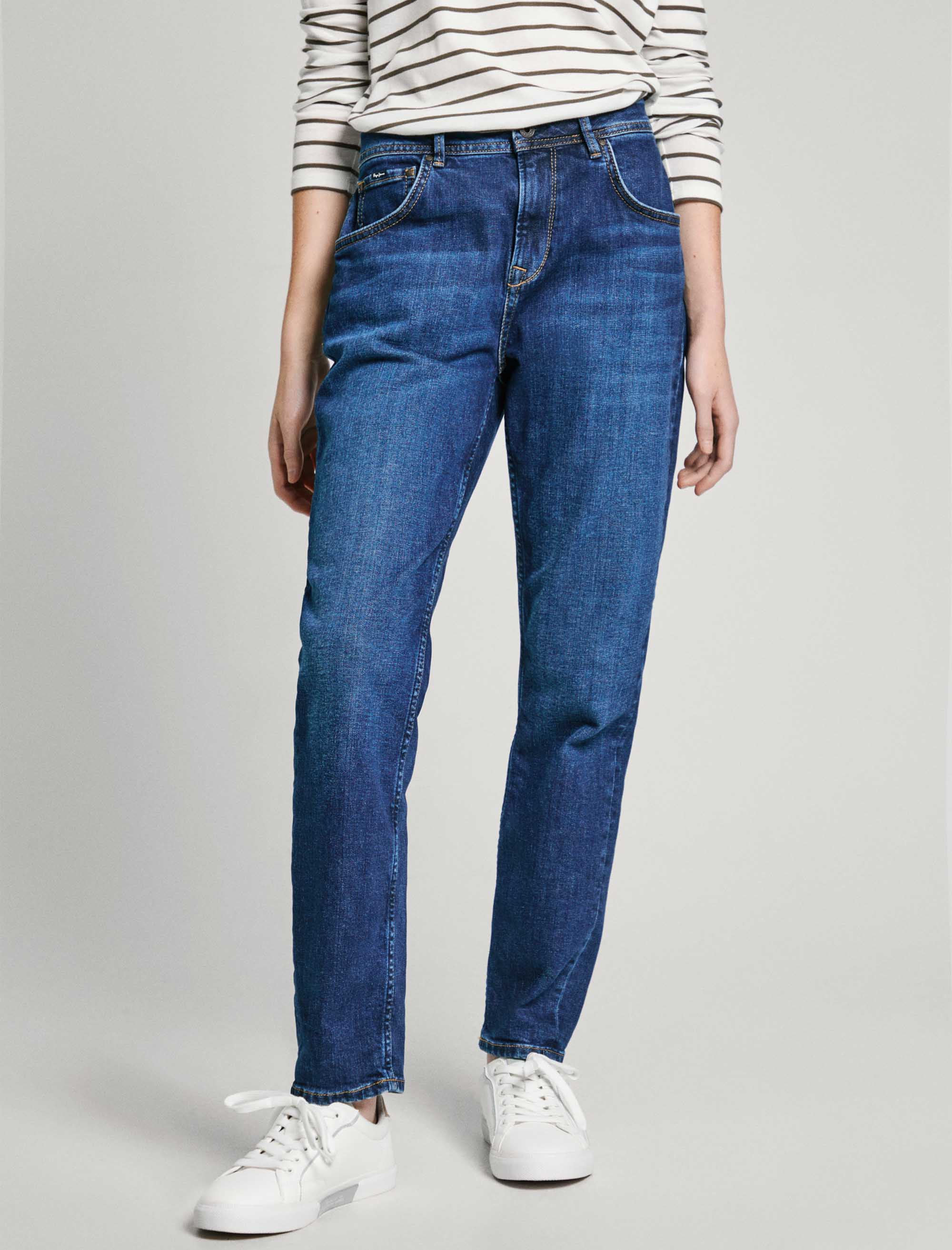 شلوار جین زنانه