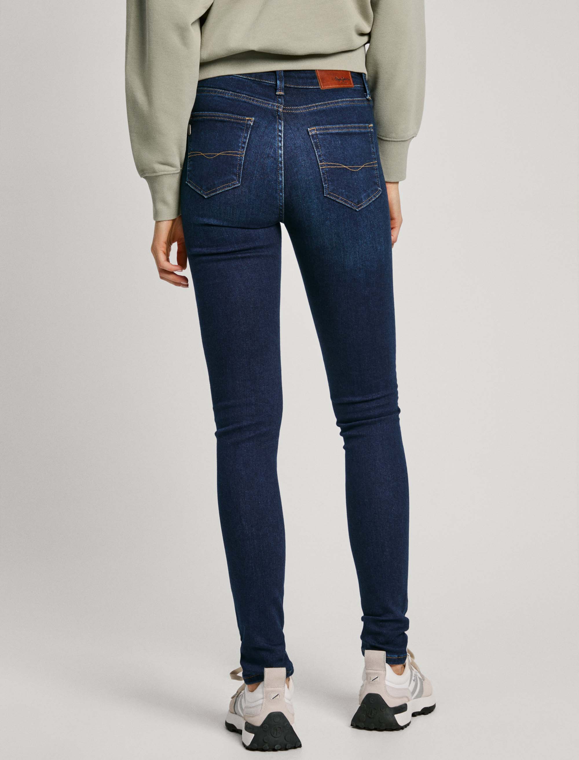 شلوار جین زنانه