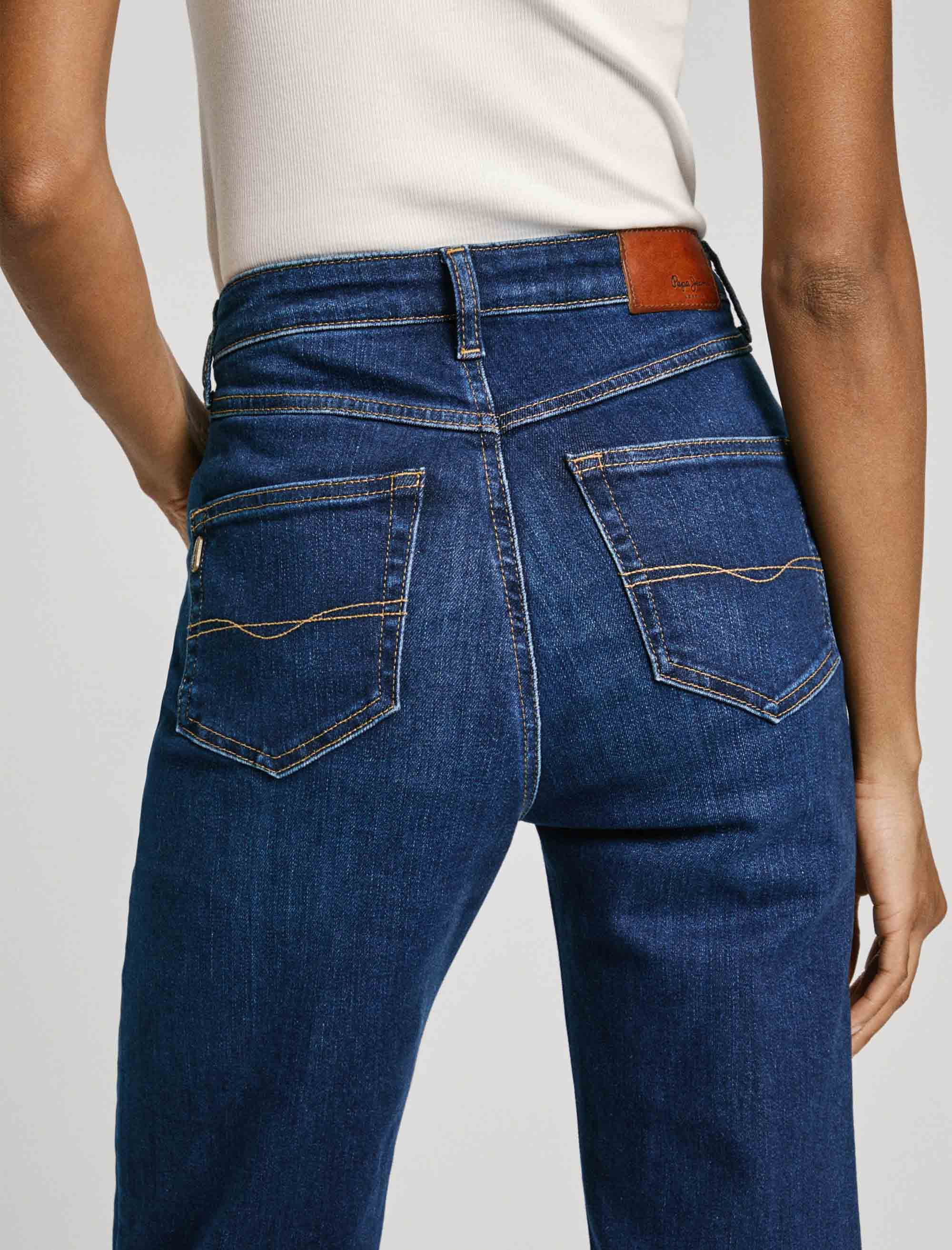 شلوار جین زنانه