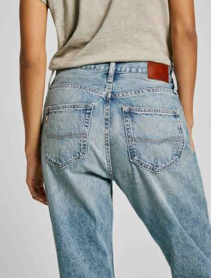 شلوار جین زنانه