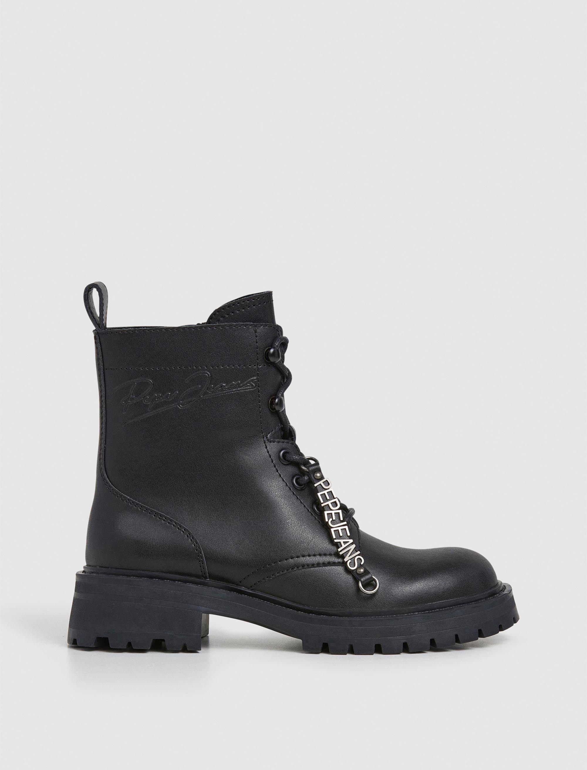 نیم بوت زنانه