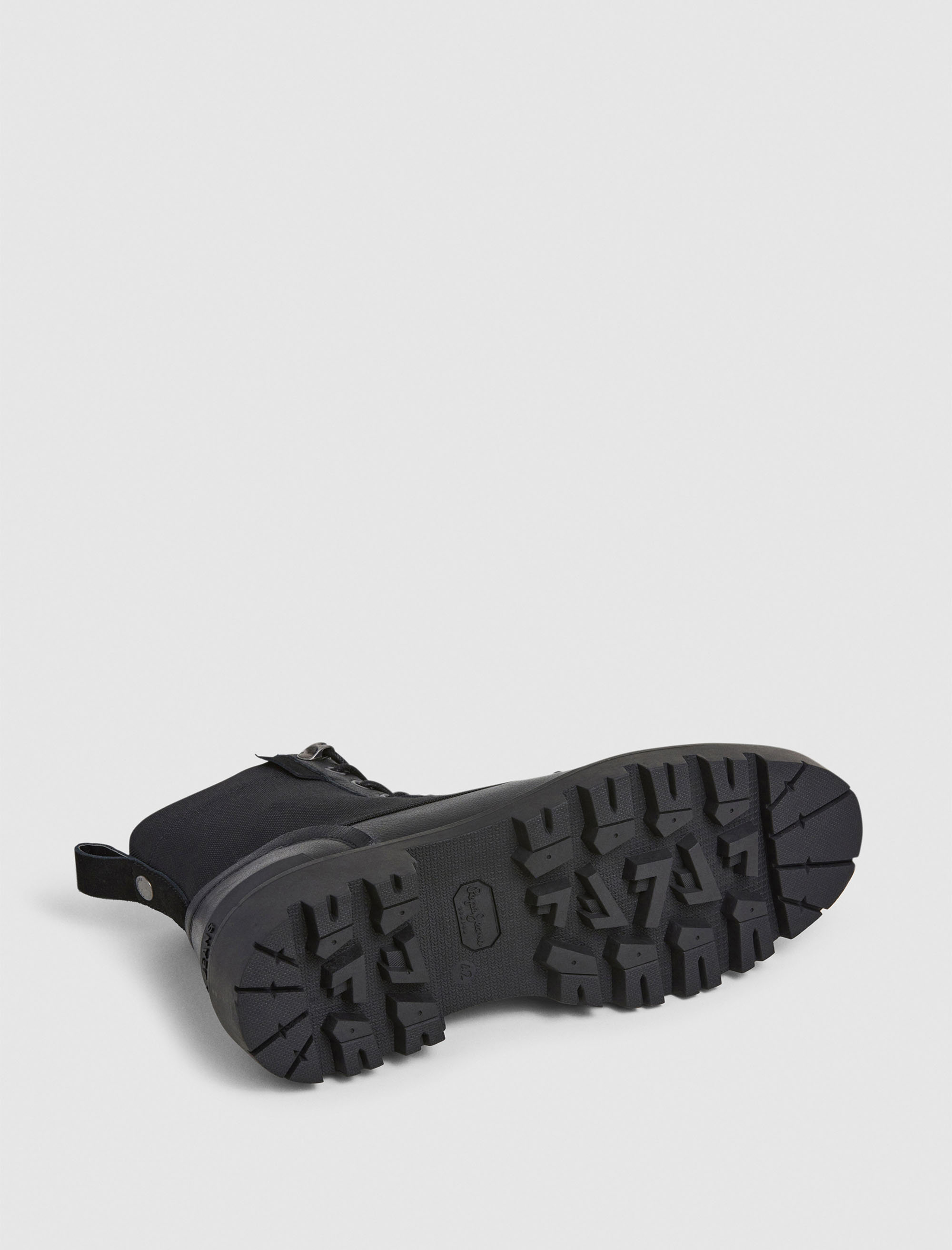 نیم بوت مردانه