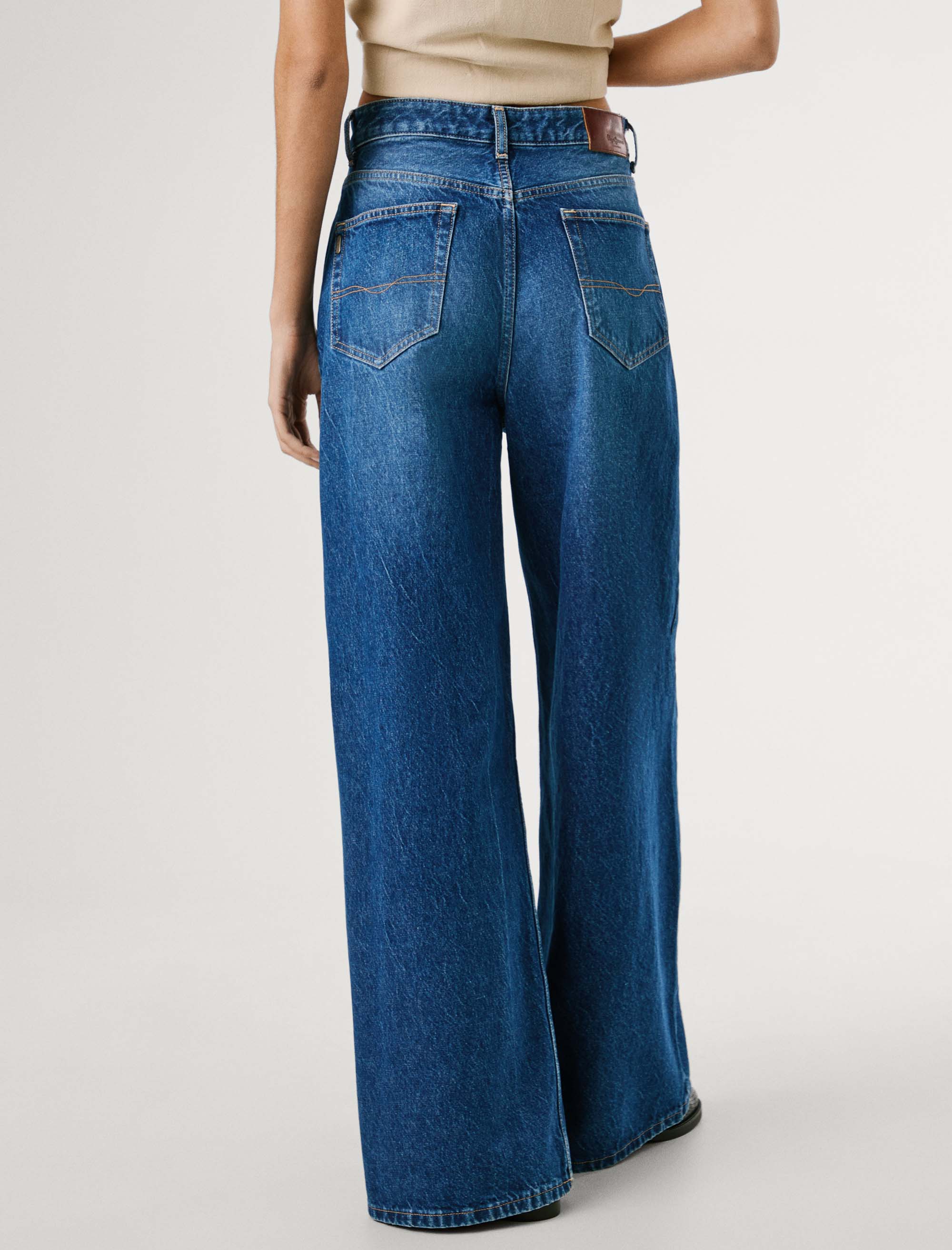 شلوار جین زنانه